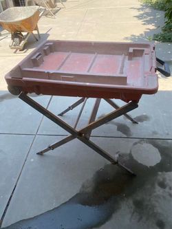 RIDGID 12 Amp 8 in Tile Saw Stand + Wave Wall