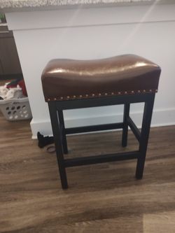 Set Of 4 Bar Stools For Island In Kitchen