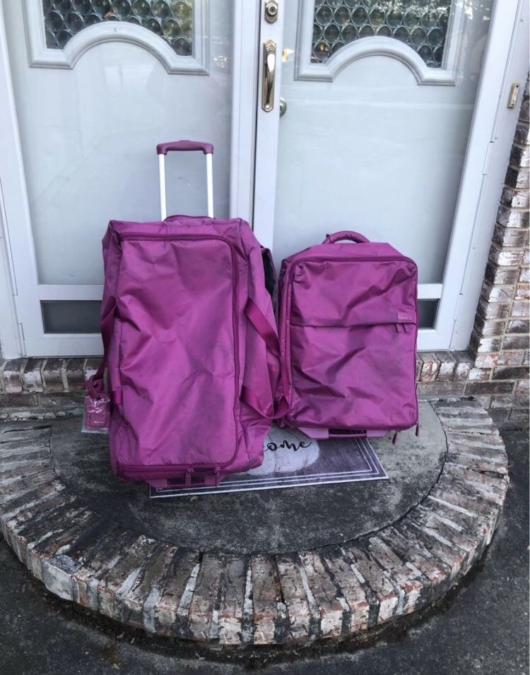Piece LIPAULT PARIS Foldable Wheeled Duffle Luggage Set (Fuchsia)