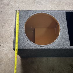 Cajón De Bocinas/ Speaker Box 12”