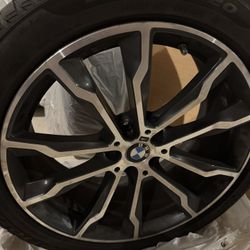 20 inch BMW M Sport Wheels with Pirelli tires (4)