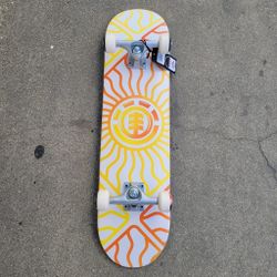 ELEMENT SKATEBOARD SIZE 8.0
