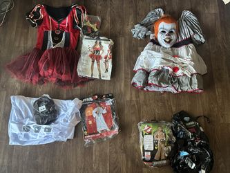 Halloween Costumes 