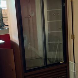 True refrigerated merchandiser 2