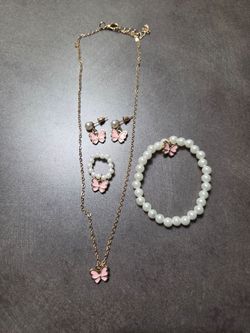 Butterfly's & pearls