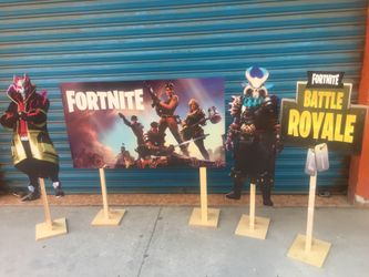 Wood stands can be done in any theme must buy 3 or more $35 each 4ft tall