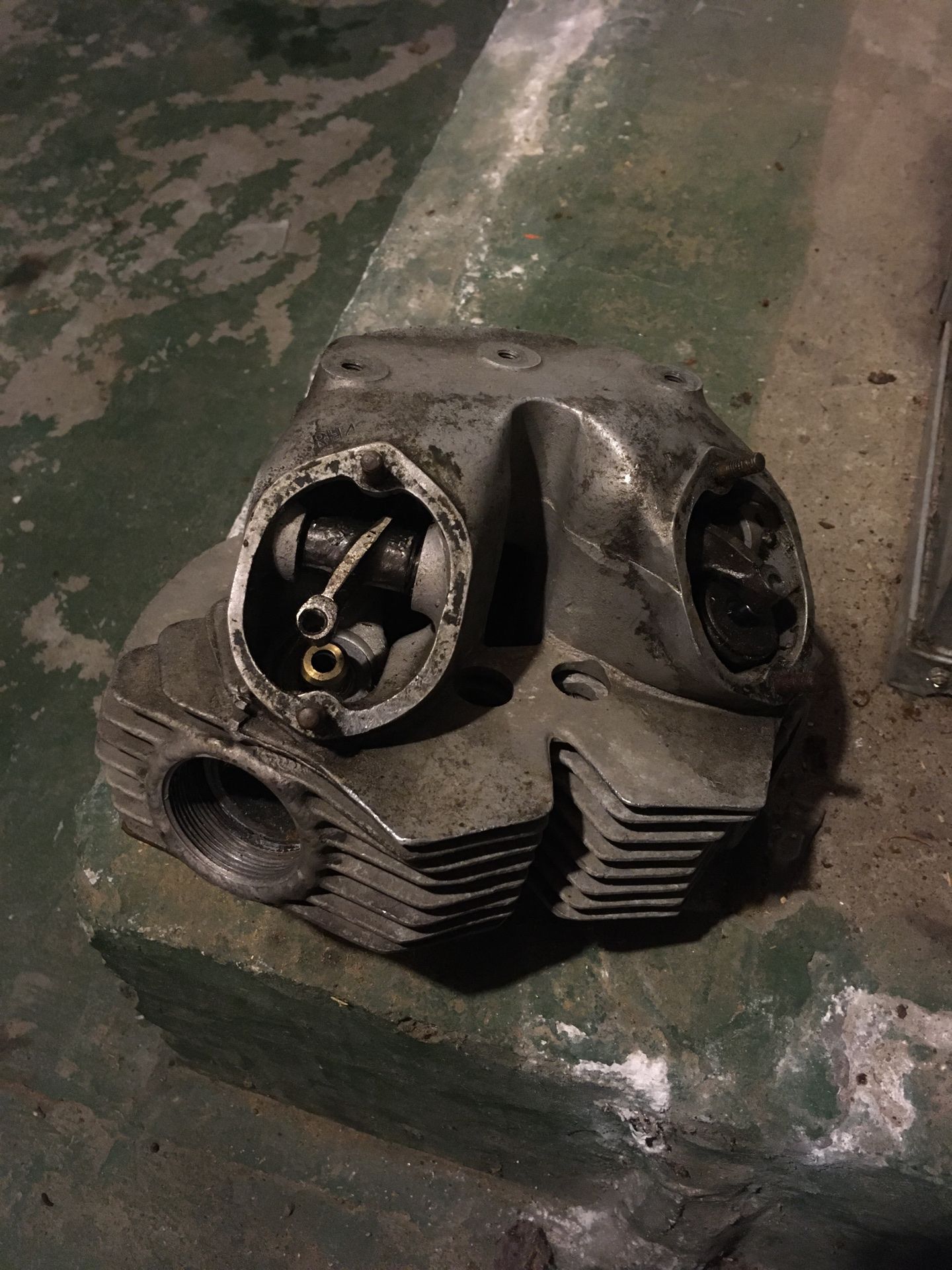 Norton Commando Cylinder Head