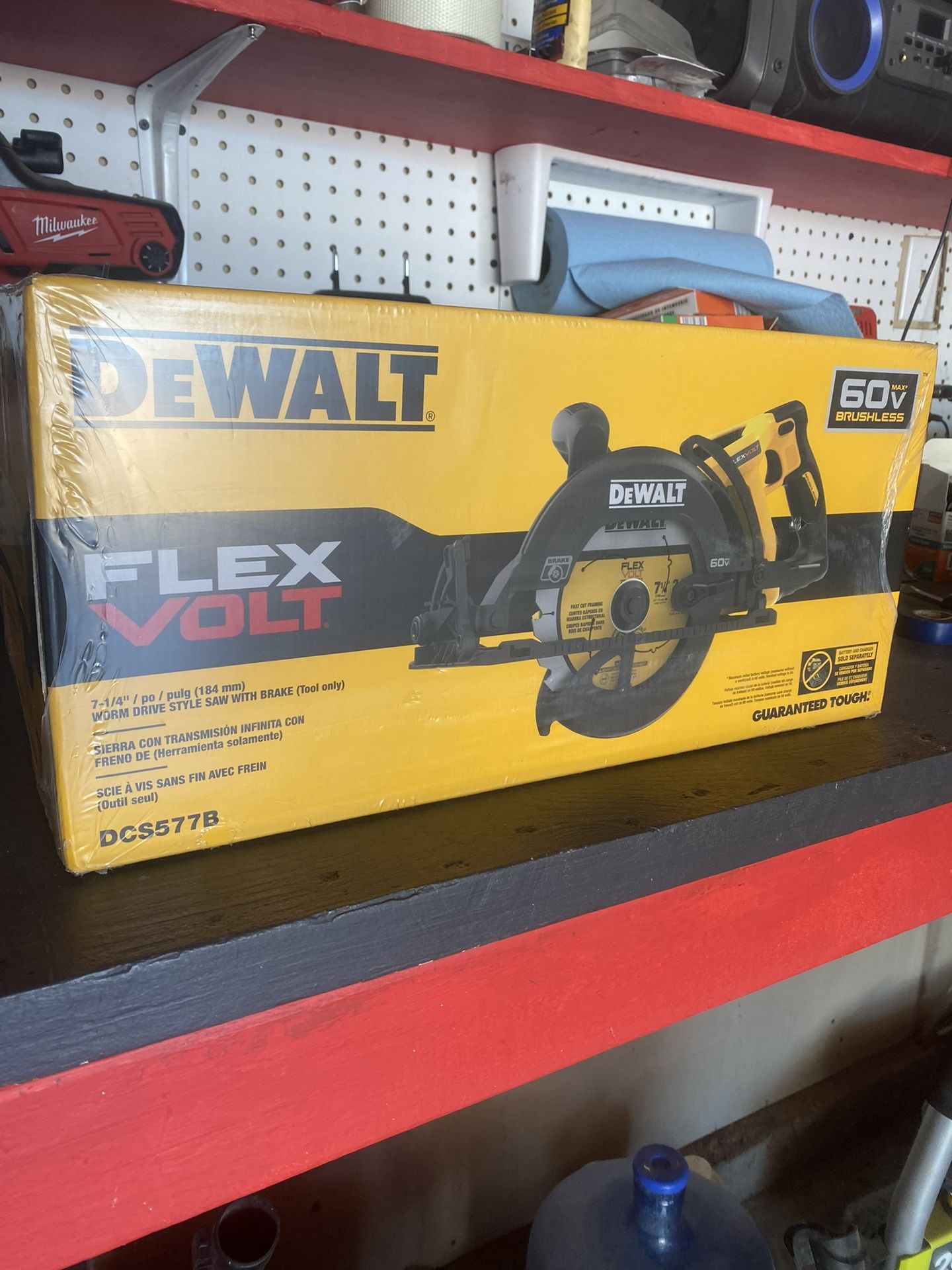 Dewalt FLEXVOLT 60V MAX Cordless Brushless 7-1/4 in. Circular Saw with Brake (Tool Only)