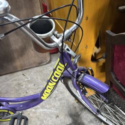 Tricycle in very good condition, used very few times