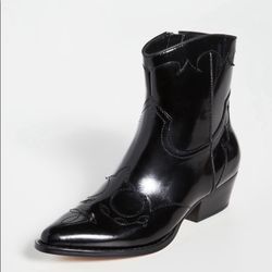 Villa rouge Boots Sizes 10 & 11 