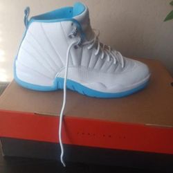 Jordan 12s Size 9 men
