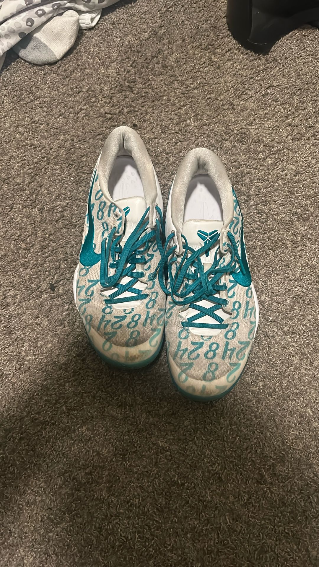 kobe 8 radiant emerald size 12 no box
