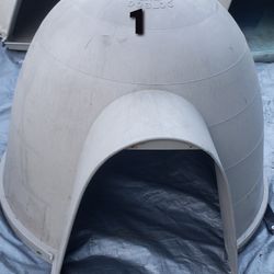 IGLOO DOG HOUSES ×3. $45.00 Pc