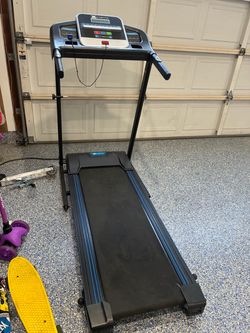 Xterra compact treadmill TR200