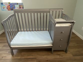 Jayden 4 In 1 Convertible Crib
