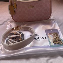 Women’s Coach Teri Shoulder Bags