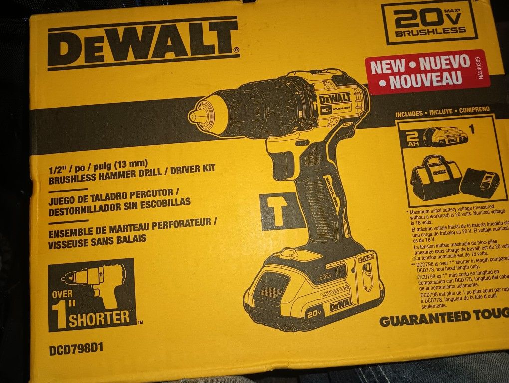 DeWalt Drill With Battery Charger And A Bag