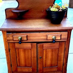 Traditional wood cabinet nightstand