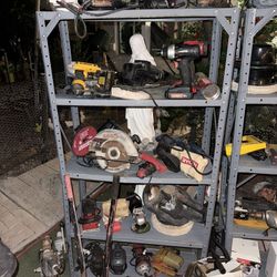 ARD SALE TODAY 10/25 and 10/26 AT 6am