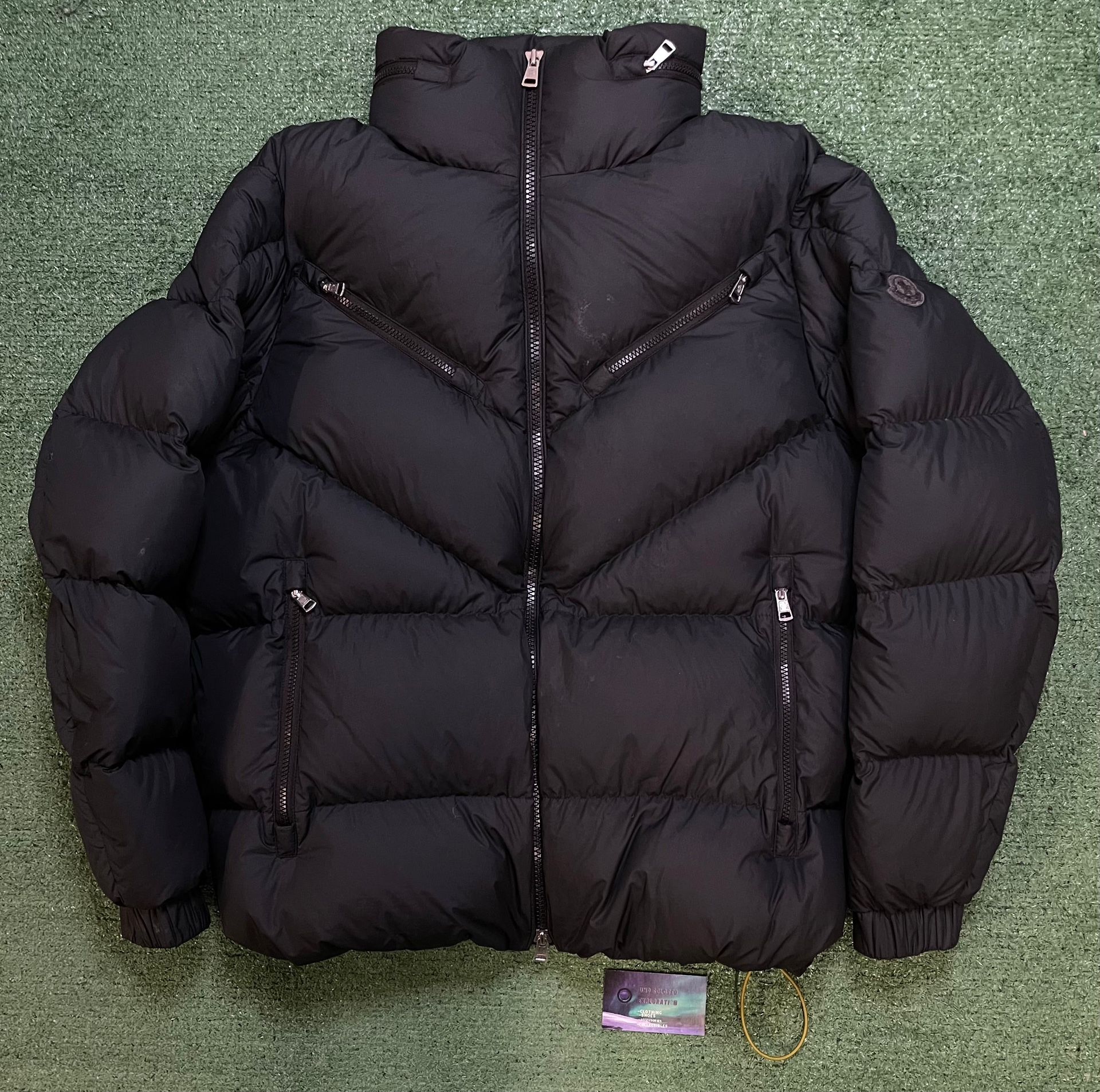Moncler katmai black down jacket