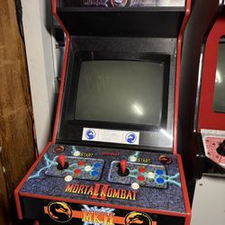 Ultimate Mortal Kombat 3 Arcade Machine