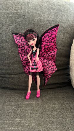 Monster High Draculaura Bat Doll