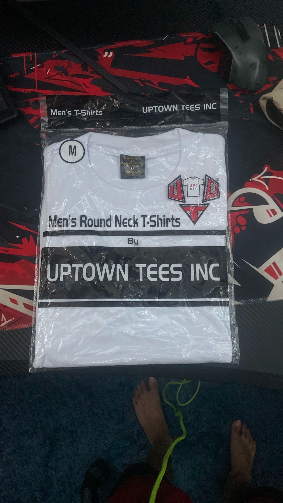 Men's Size Medium White Round Neck T-shirt By Uptown Tees-incNew