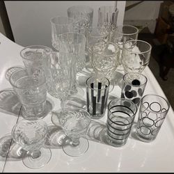 17 Piece Glassware Bundle Together 