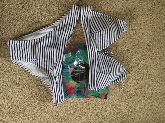 Brand new Cupshe navy bikini