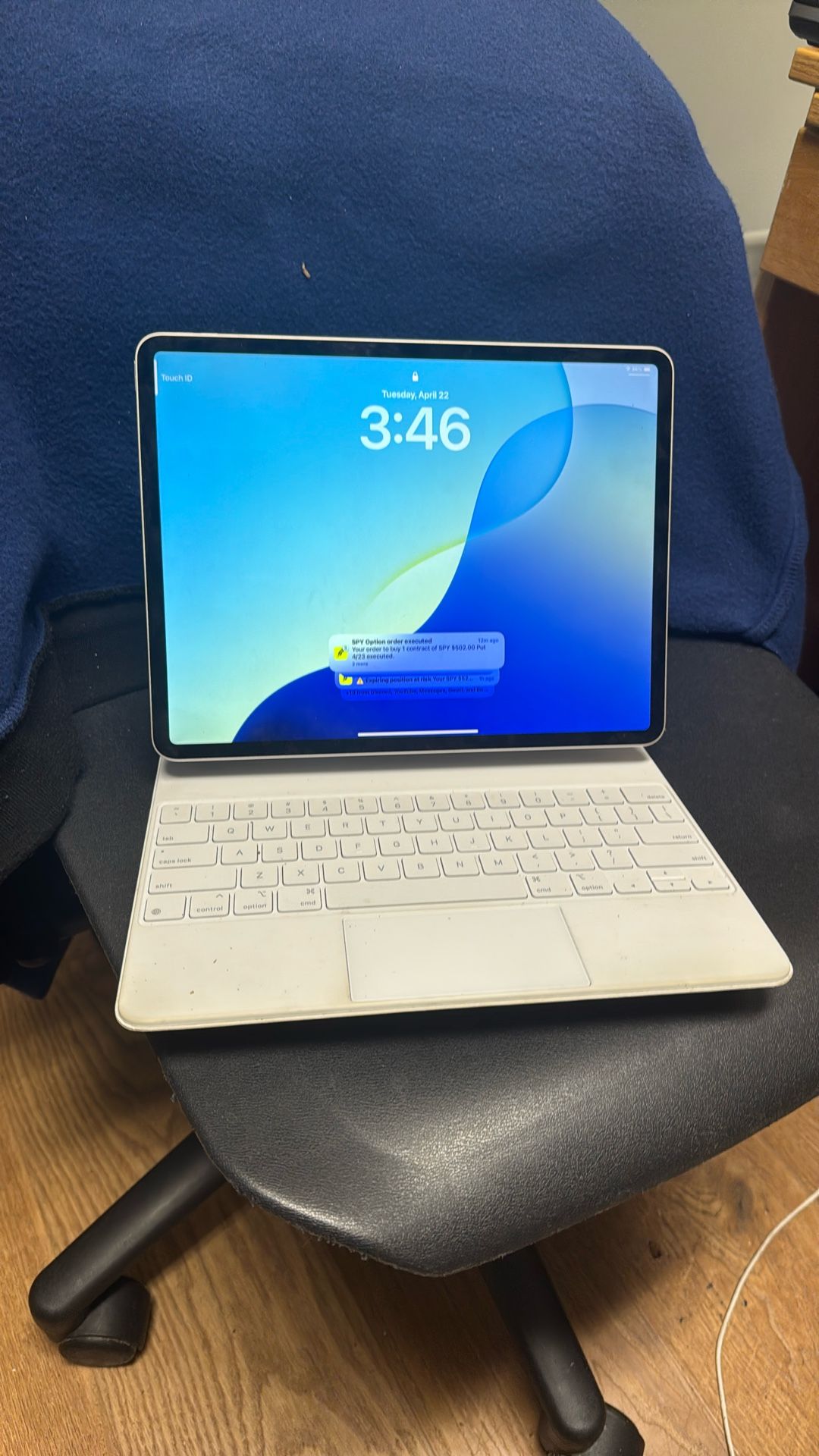 Apple air 128 gb. 13inch M2 W Pad and Pencil