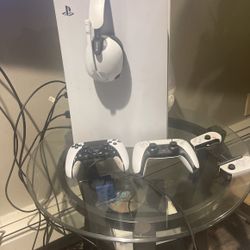 PlayStation 5 Headset And Remote Bundle 