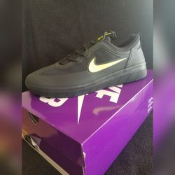 Nyjah HUSTON 2's Black/Black And Lime Green Nike Swoosh🔥