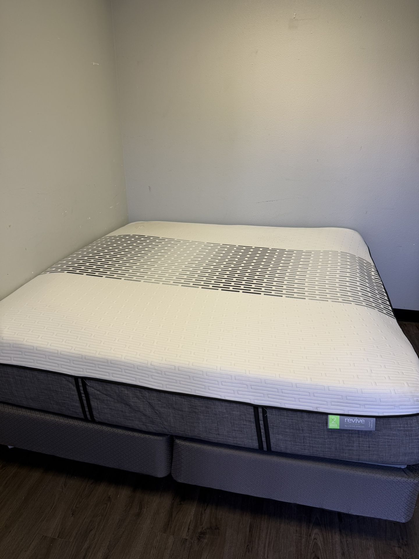 Revive 14β King Mattress