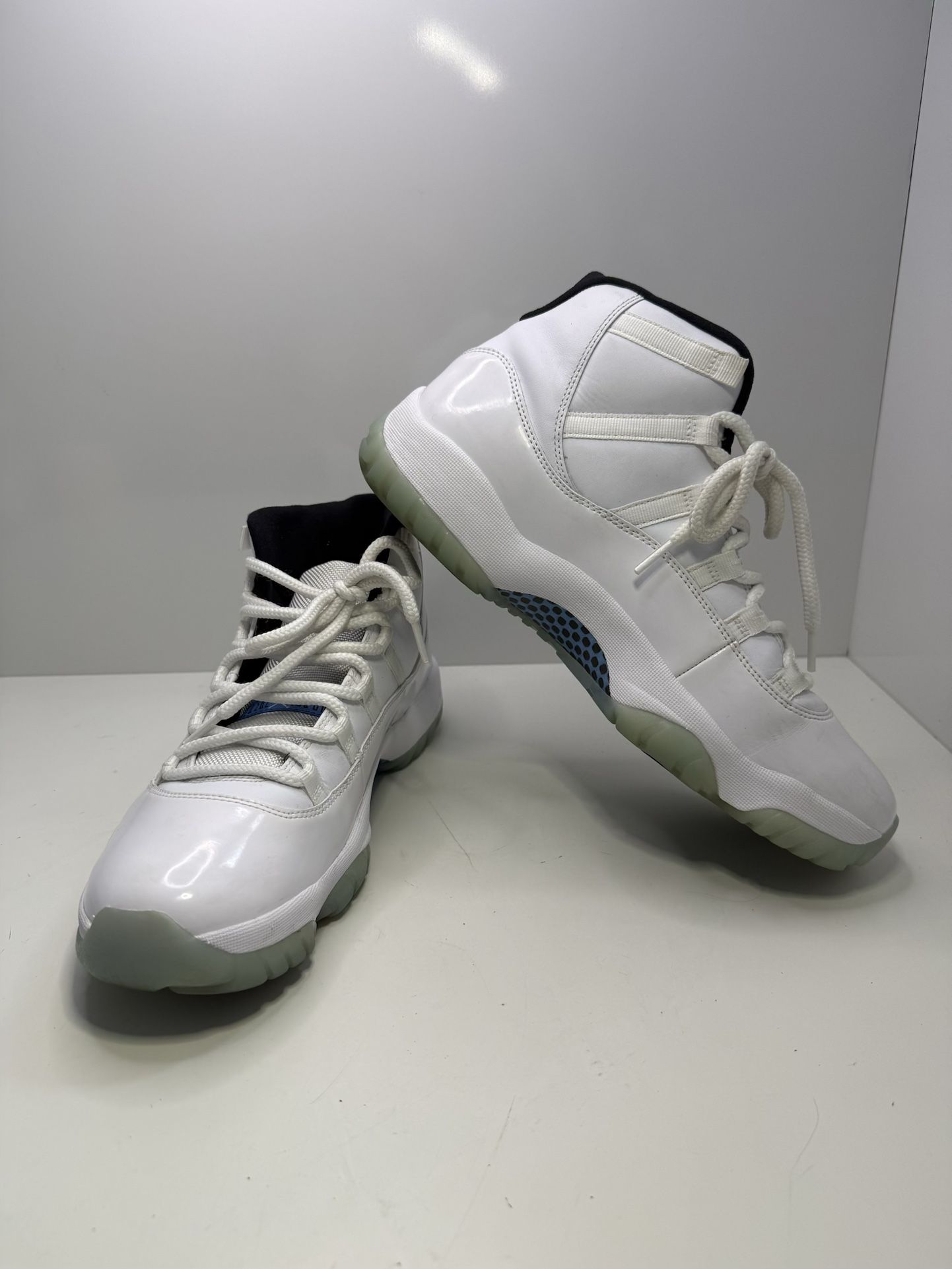 Nike Air Jordan 11 Retro “Legend Blue” 378037 117 Size 10.5 