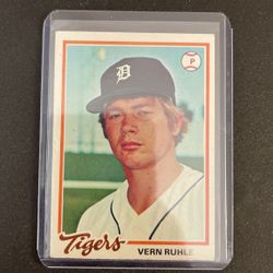 1978 Topps - #456 Vern Ruhle Excellent Centering 