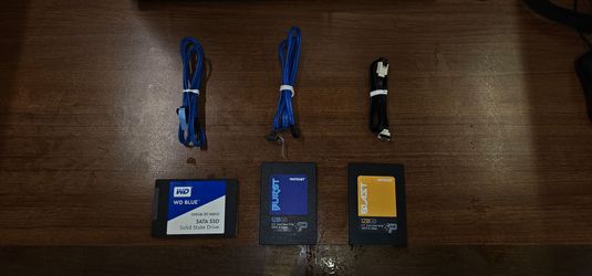 Solid State Drive (S.S.D.) Hard Drives In Excellent Condition 10/10