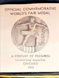1933 commerative medal from expo with original box