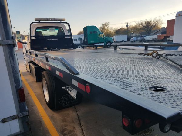 Tow truck for Sale in Dallas, TX - OfferUp