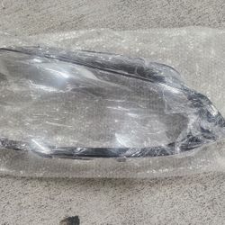 VW Golf 7 Headlight Lens Cover (2014-2017) - Single Piece(right) - Used, Very Good Condition