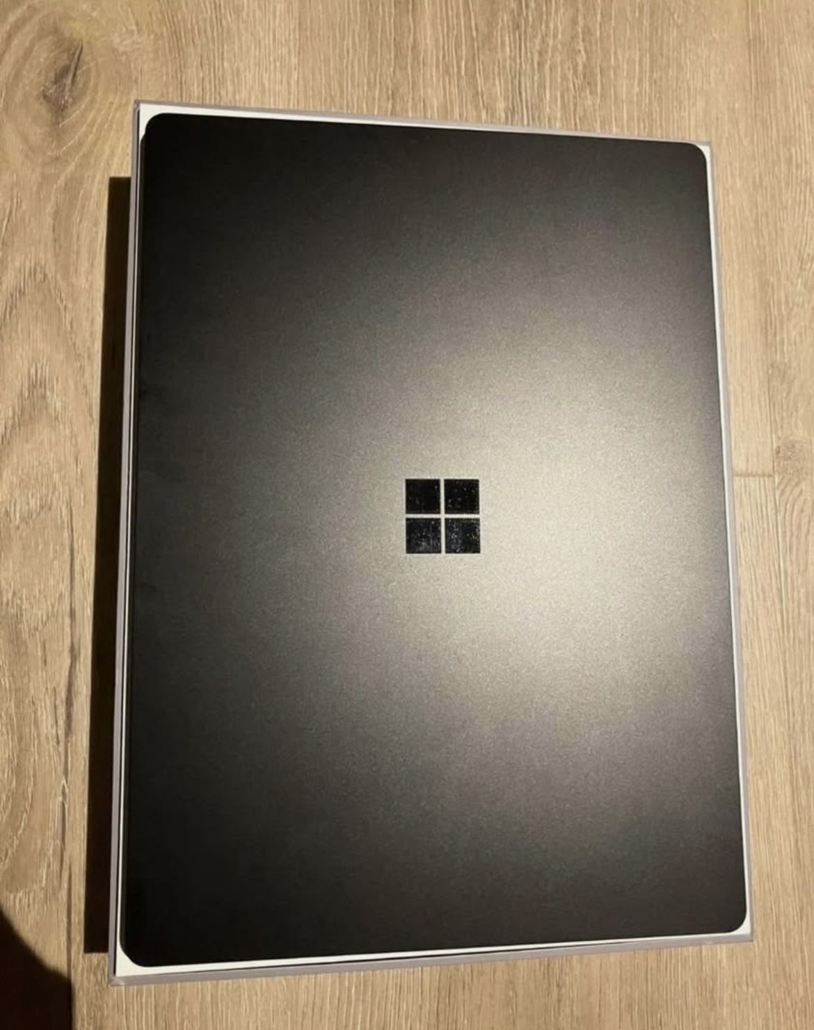 Microsoft Surface Laptop Intel i5-1235U/16GB/512GB/13.5"/ W11 H Black Touchscreen + Surface Mouse