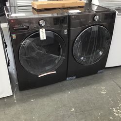 New Scratch And Dent LG Front Load Washer And Dryer Set. 1 year Warranty 