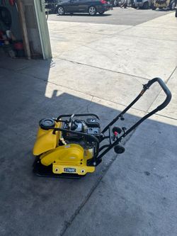 Stark 6.5 HP Gas Plate Compactor Vibratory Asphalt/Soil Tamper Rammer with Built-in Water Tank