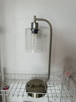 Gold Lamp Lámpara Dorada 