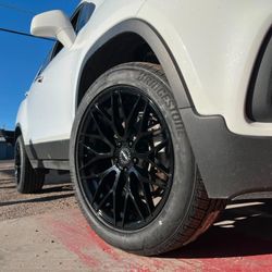 18x8 Versus Rines Y Llantas 235/50/18 Bridgestone HT