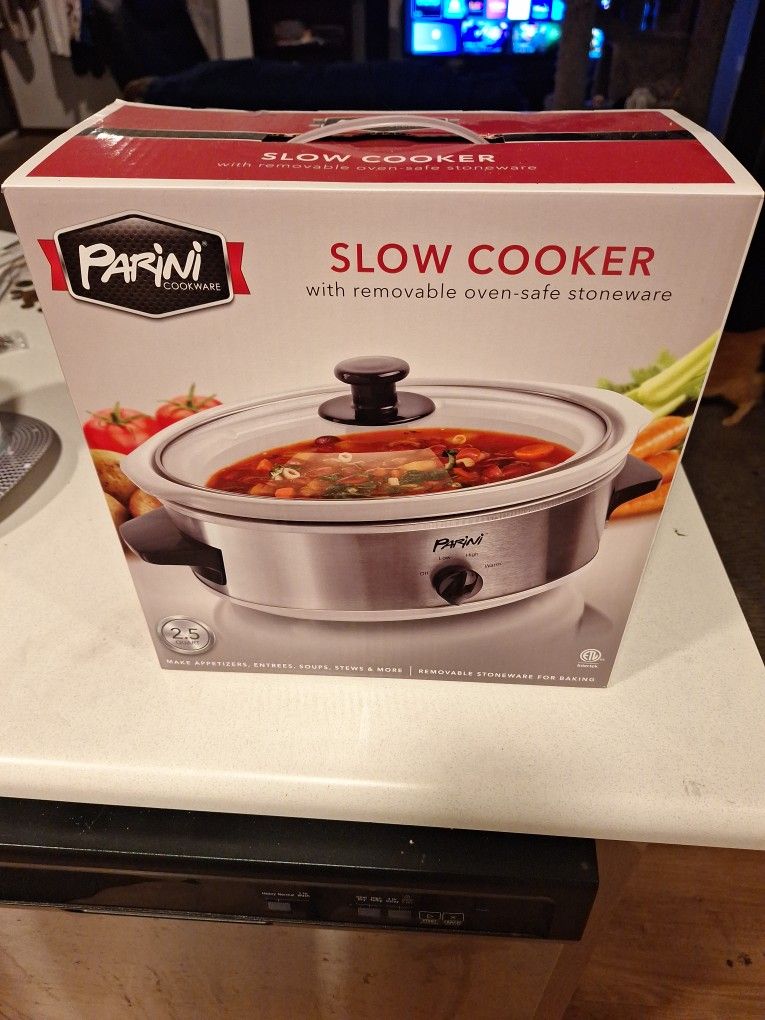 Parini Slow Cooker -new