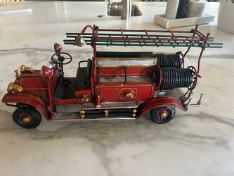 Vintage Metal Fire Truck Decorative Model