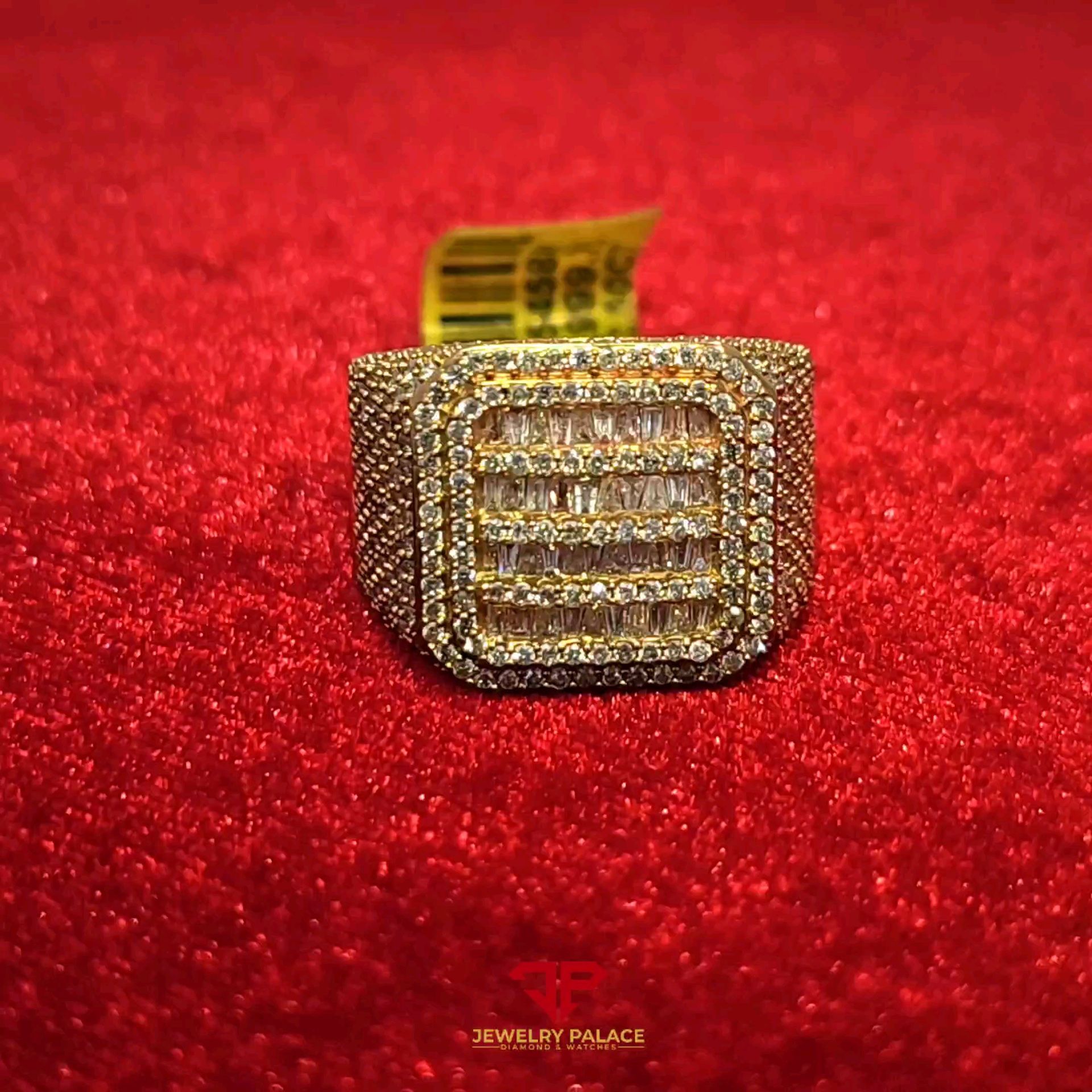 Luxurious 10K Gold with 2.5 CTW diamond Men's PINKY ring