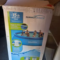 15 Foot Pool Set Not Hasn’t Been Opened But Box A Lil Damage Tho