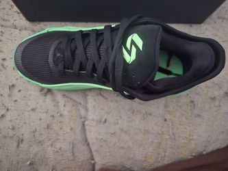 Michael Jordan Shoes Size Youth 7 Color Light Green & Black