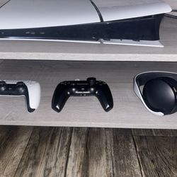 PS5 Slim Digital W 2 Controllers And Bluetooth PlayStation Headset